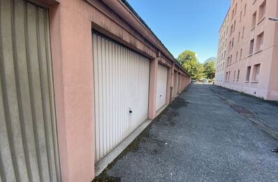 location garage 81 € CC /mois à proximité de Fontanil-Cornillon (38120)