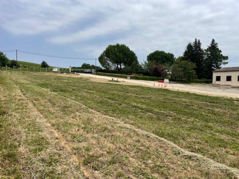 Terrain à construire  820 m²  — photo 1