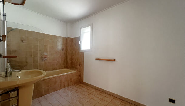 Villa / Maison 6 pièces  à vendre Nîmes 30900