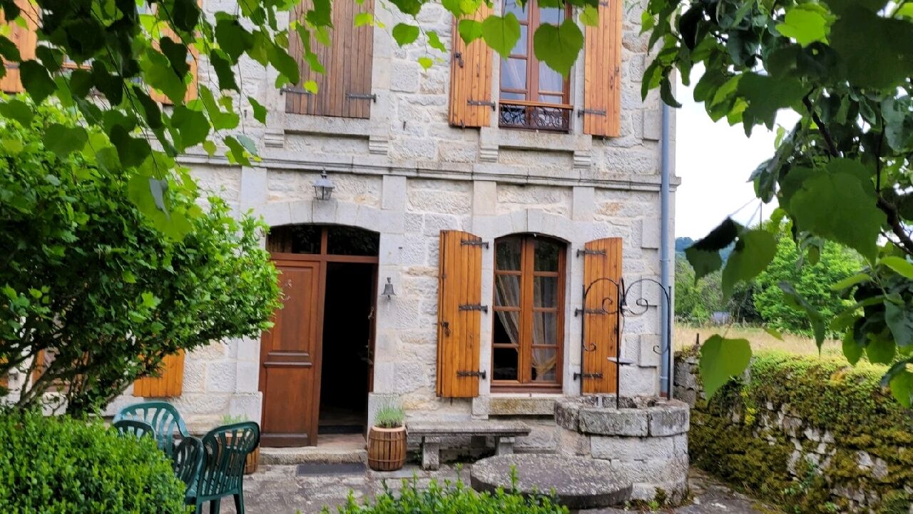 maison 5 pièces 120 m2 à vendre à Menet (15400)