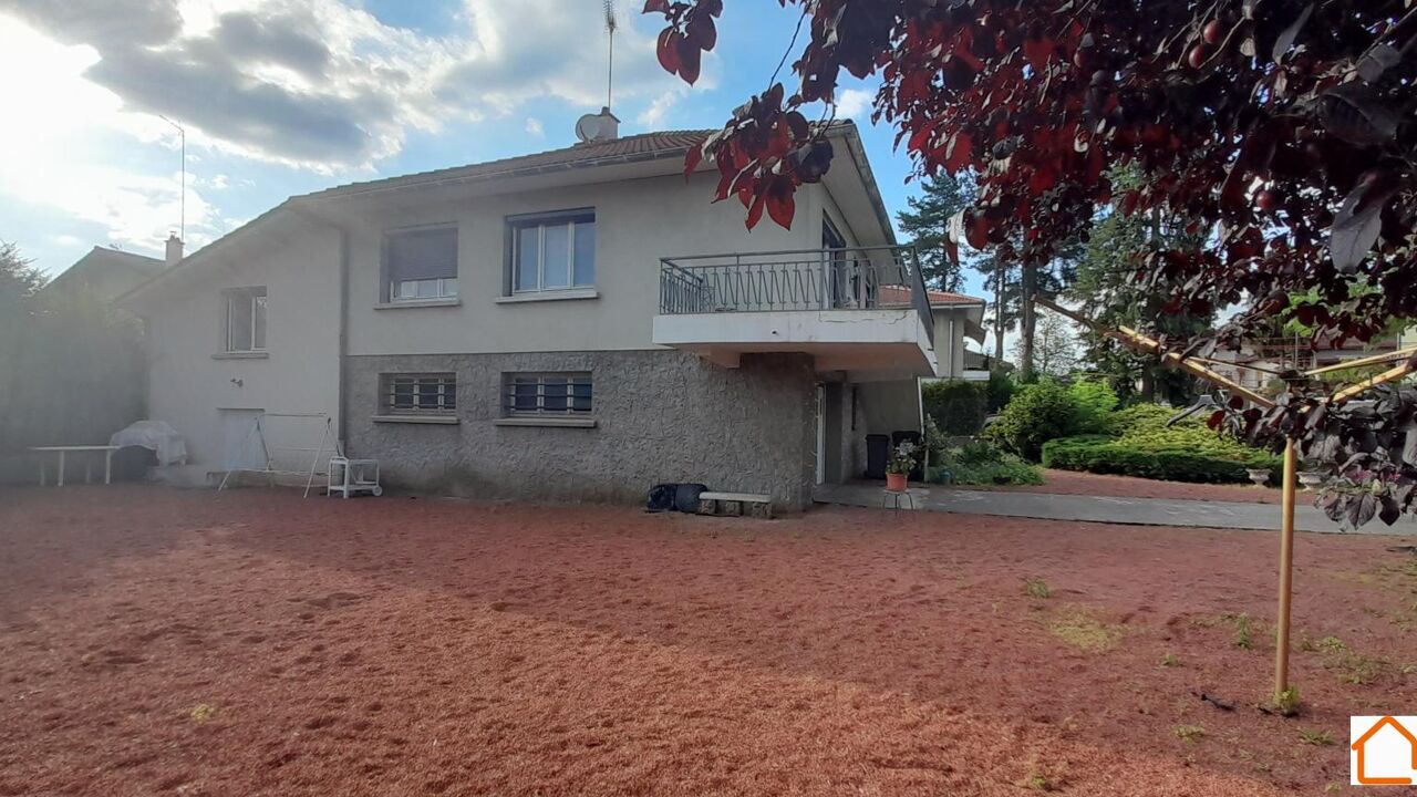 maison 4 pièces 106 m2 à vendre à Feurs (42110)