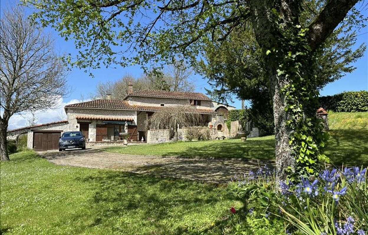 maison 5 pièces 115 m2 à vendre à Montboyer (16620)