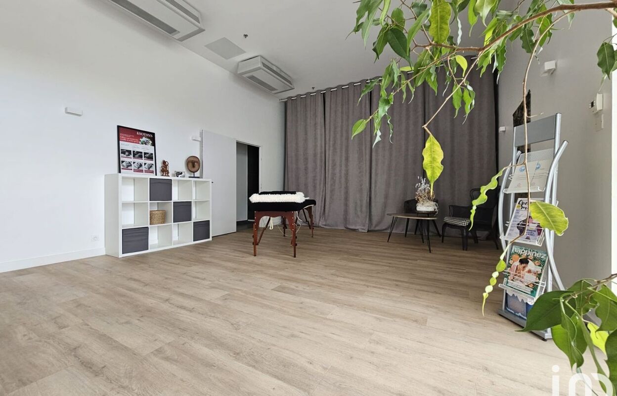 commerce  pièces 280 m2 à vendre à Saint-Grégoire (35760)