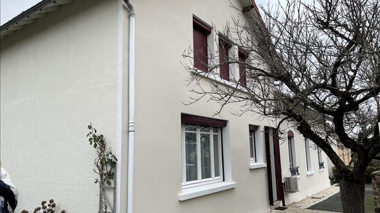 maison 6 pièces 151 m2 à vendre à Domérat (03410)