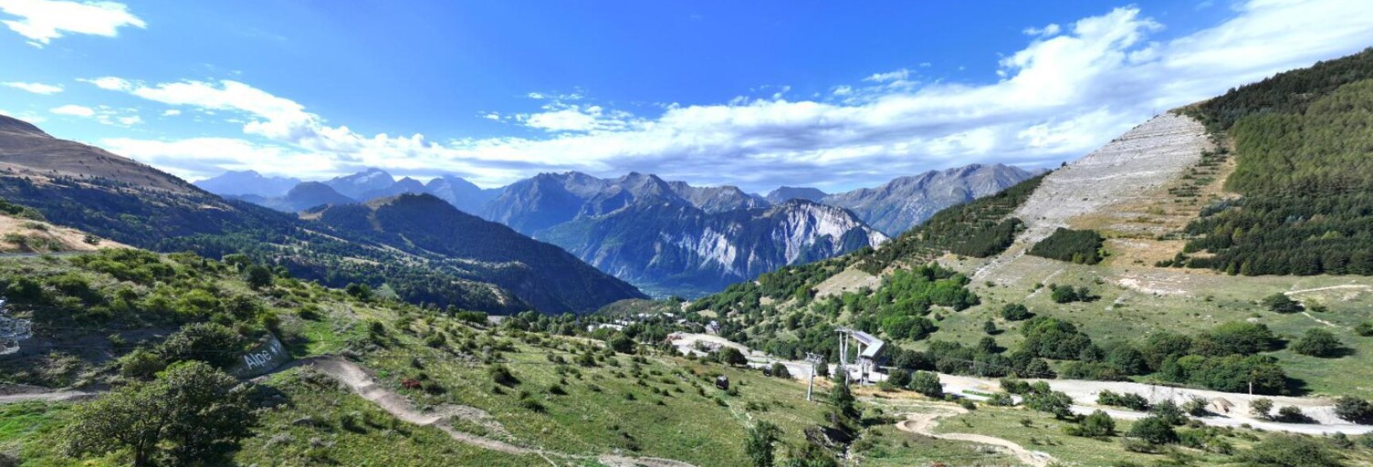 Appartement 2 Pièces 53 m² à vendre à Huez (38750)