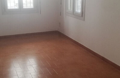 location appartement 545 € CC /mois à proximité de Morières-Lès-Avignon (84310)