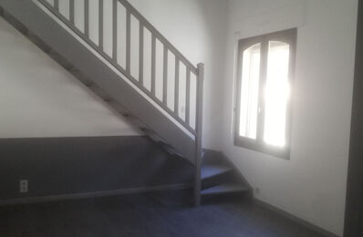 location appartement 660 € CC /mois à proximité de Pernes-les-Fontaines (84210)