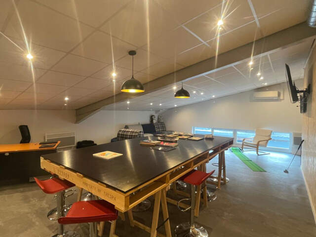Local commercial SILLINGY  80 M2 de bureau avec WC séparé , d... — photo du bien