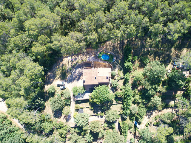 Maison de 8 pièces (231 m²) à vendre à CARNOULES — photo du bien