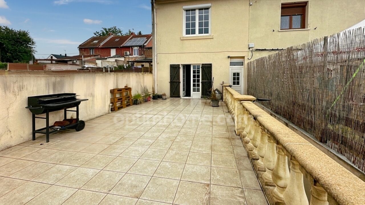 maison 4 pièces 111 m2 à vendre à Saint-Quentin (02100)