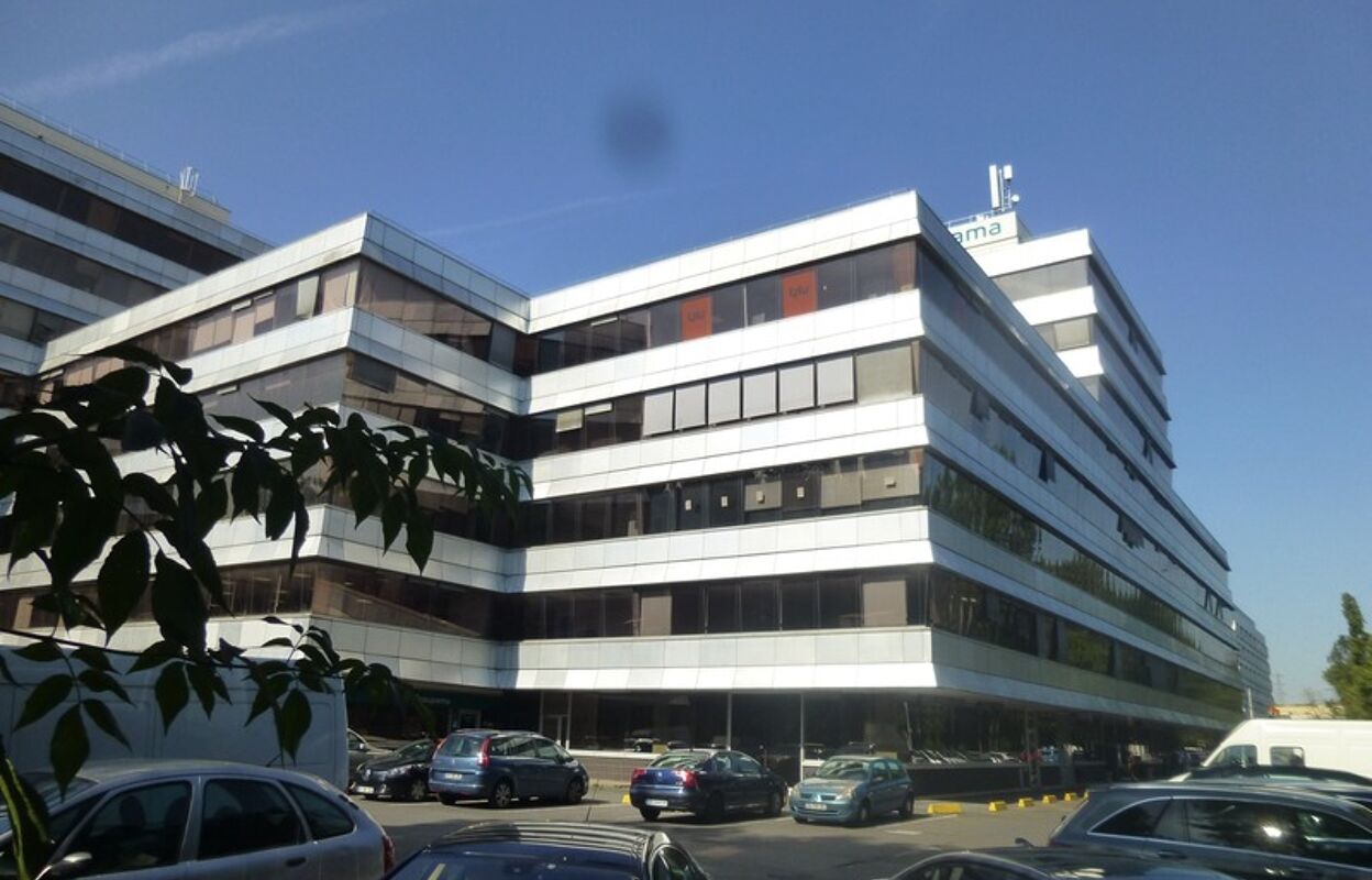 bureau 1 pièces 51 m2 à louer à Cergy (95000)