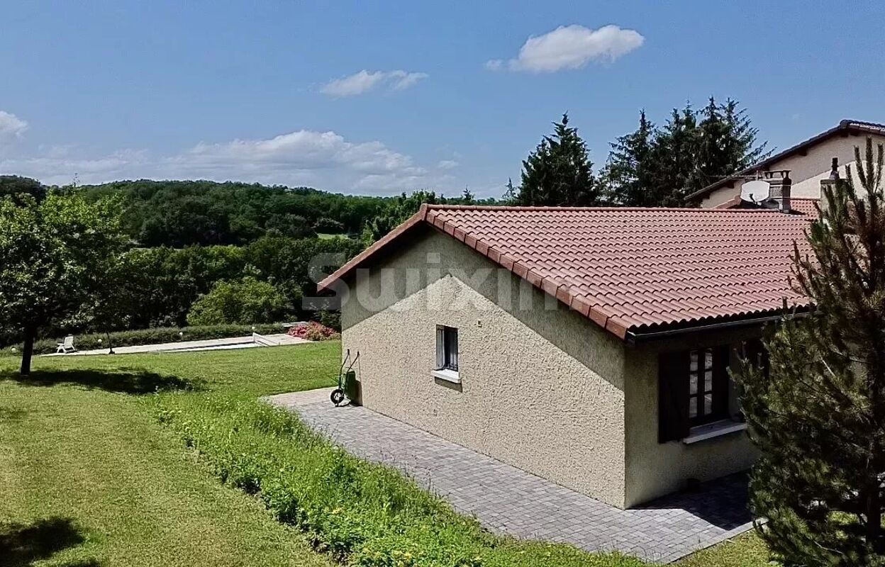 maison 8 pièces 213 m2 à vendre à Lachassagne (69480)