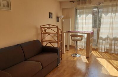 location appartement 1 050 € CC /mois à proximité de Suresnes (92150)