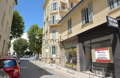 location commerce 750 € CC /mois à proximité de Saint-Laurent-du-Var (06700)