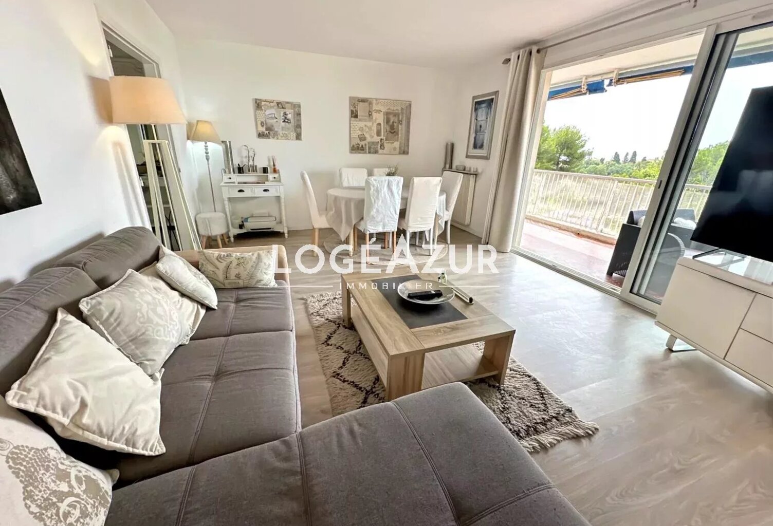 LOCATION SAISONNIÈRE - APPARTEMENT 4 COUCHAGES - ANTIBES — photo 1