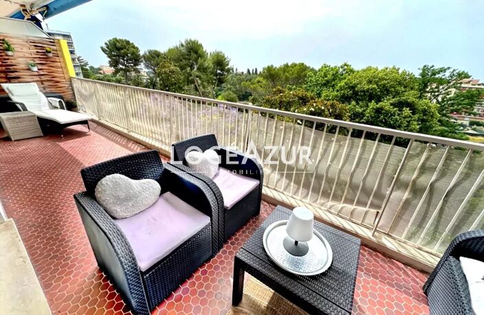 LOCATION SAISONNIÈRE - APPARTEMENT 4 COUCHAGES - ANTIBES — photo 3