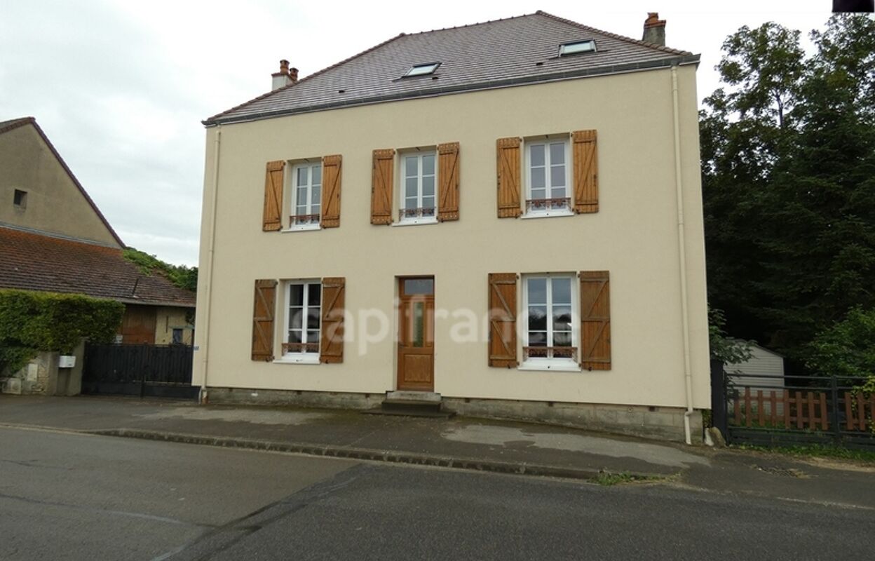 maison 10 pièces 227 m2 à vendre à Pierre-de-Bresse (71270)