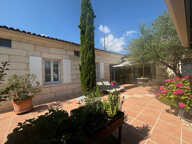 MAISON AVEC JARDIN ET GARAGE A SAINTES — photo 3