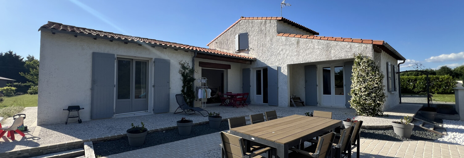 Maison 6 Pièces 133 m² à vendre à Saintes (17100)