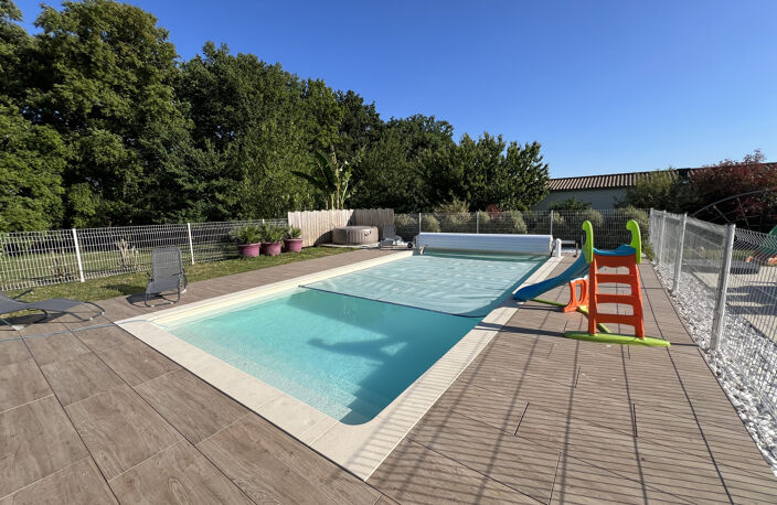 MAISON AVEC DEPENDANCE ET GRAND TERRAIN — photo 2