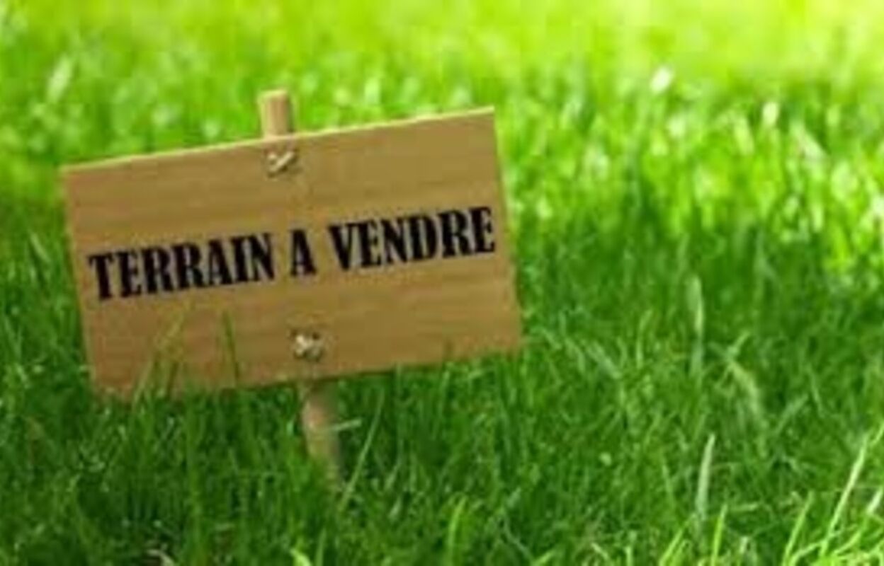 terrain  pièces 650 m2 à vendre à Roquebrune-sur-Argens (83520)