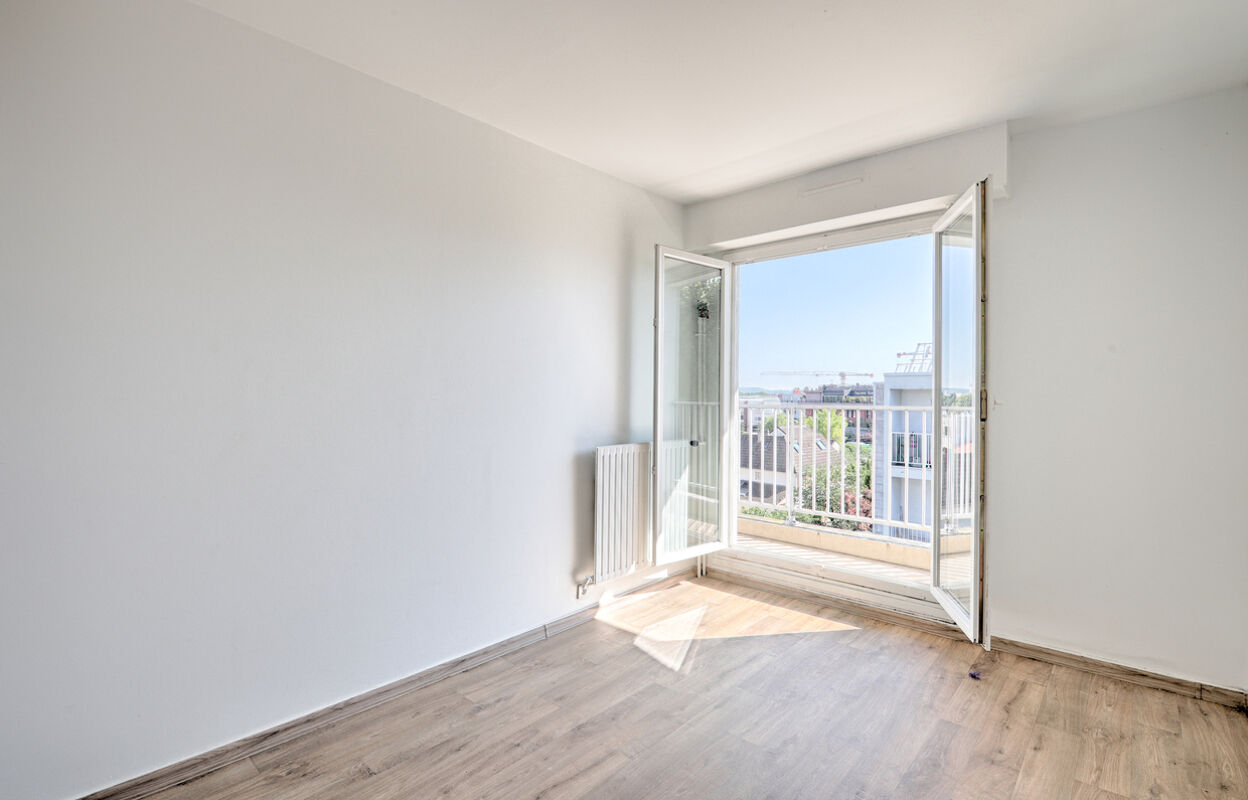 appartement 3 pièces 65 m2 à vendre à Noisy-le-Grand (93160)