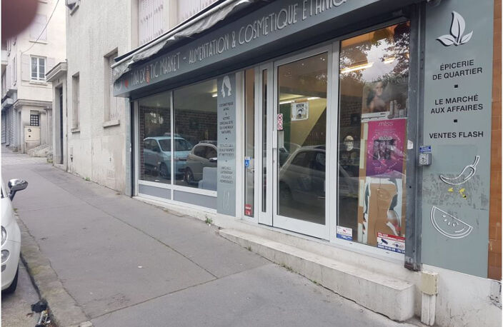 VENTE A COLOMBES: MURS ET FONDS LOCAL COMMERCIAL — photo 3