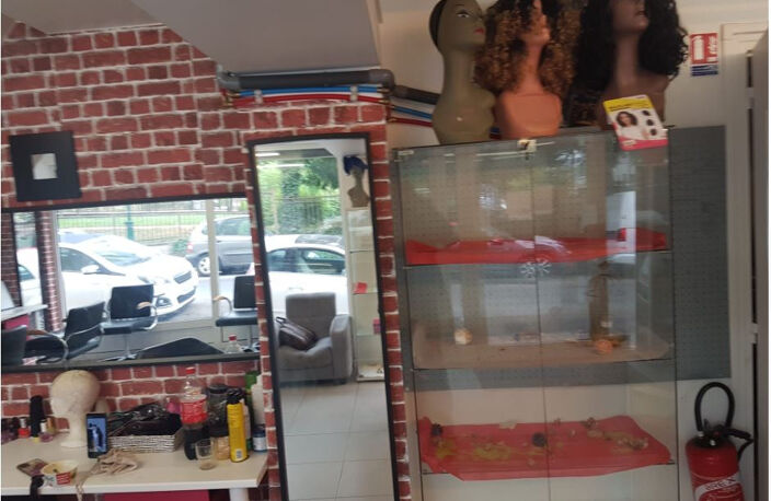 VENTE A COLOMBES: MURS ET FONDS LOCAL COMMERCIAL — photo 5