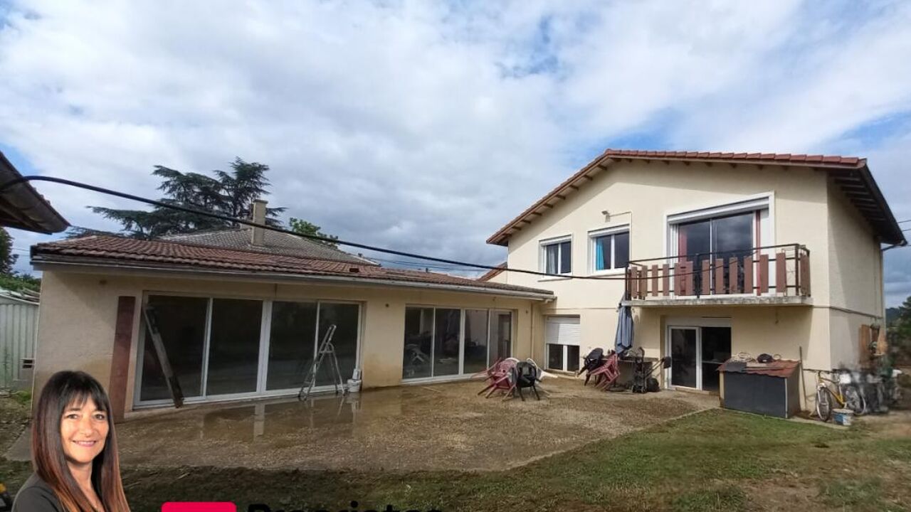 maison 8 pièces 213 m2 à vendre à Le Coteau (42120)