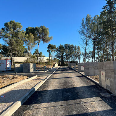 Local industriel  245000 €