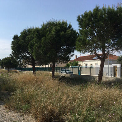 Local industriel  83000 €