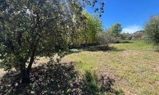 Local industriel  1000 m² à vendre à Saint-Gilles (30800)