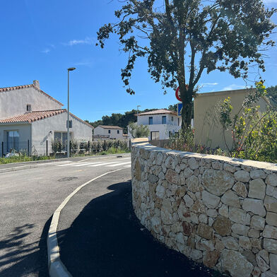 Local industriel  99000 €