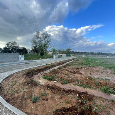 Local industriel  110000 €