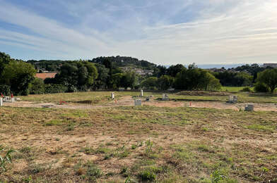 Local industriel  124000 €