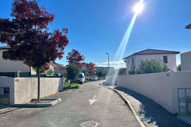 Local industriel  220000 €