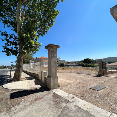 Local industriel  230000 €