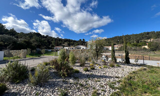 Local industriel  687 m² à vendre à Clermont-l'Hérault (34800)