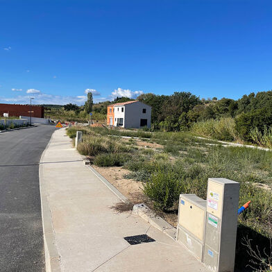 Local industriel  105000 €