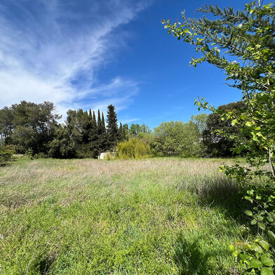 Local industriel  499000 €