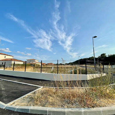 Local industriel  209000 €