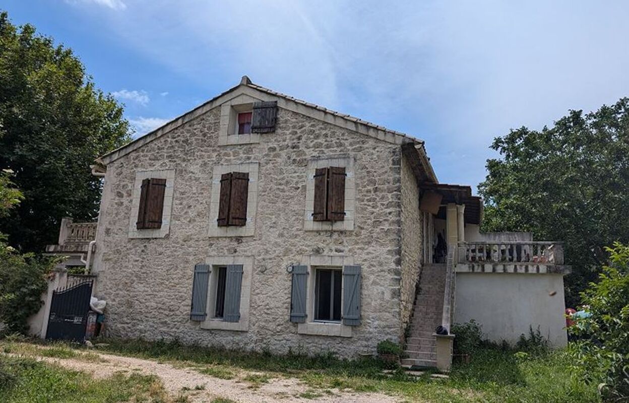 maison 10 pièces 220 m2 à vendre à Mallemort (13370)