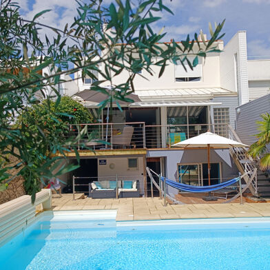 Maison 5 pièces 1086600 €