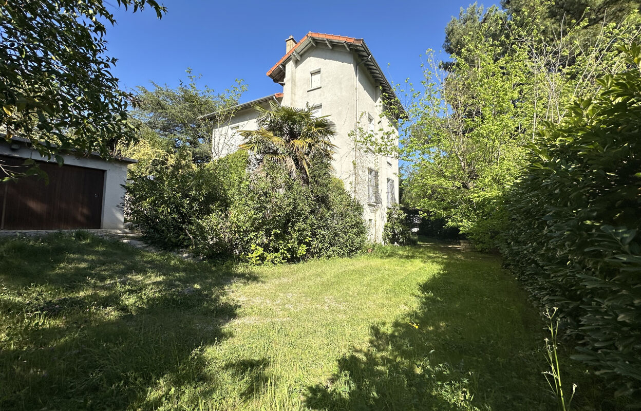 maison 9 pièces 300 m2 à vendre à Alès (30100)