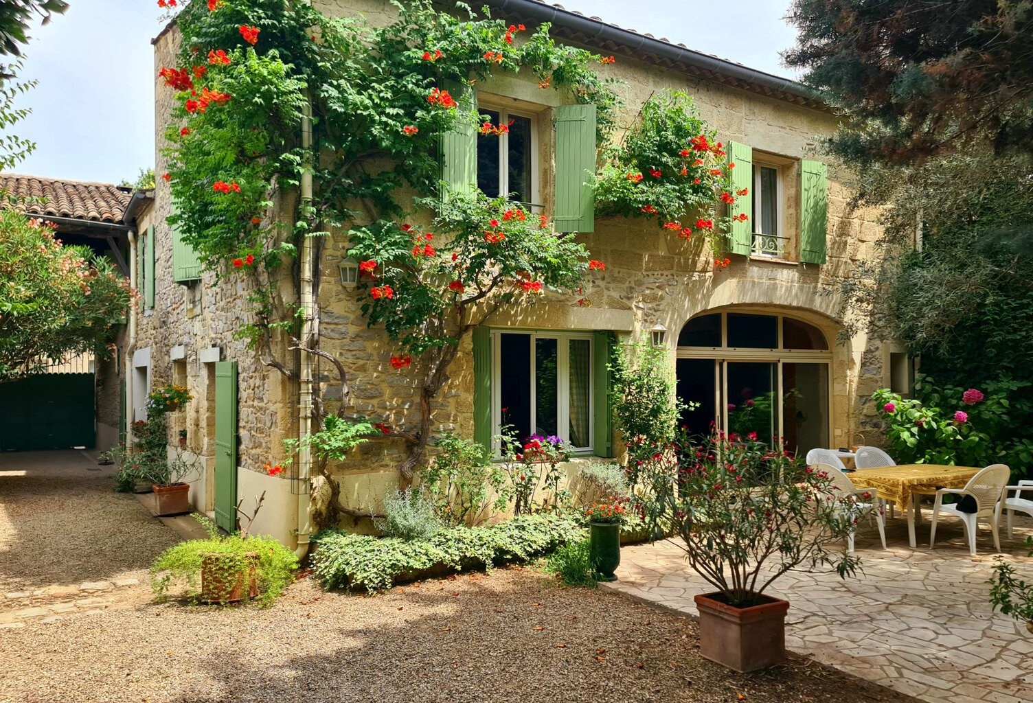 Vente maison 240 M2 parcelle de750m2 piscine 8*4 calme sans — photo 1
