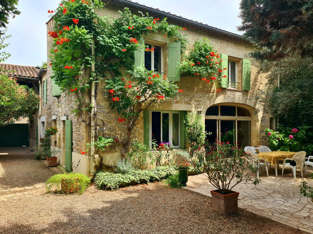 Vente maison 240 M2 parcelle de750m2 piscine 8*4 calme sans — photo du bien