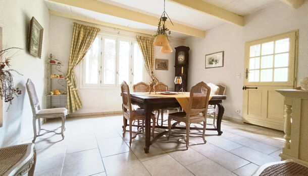 Villa / Maison 8 pièces  à vendre Aimargues 30470