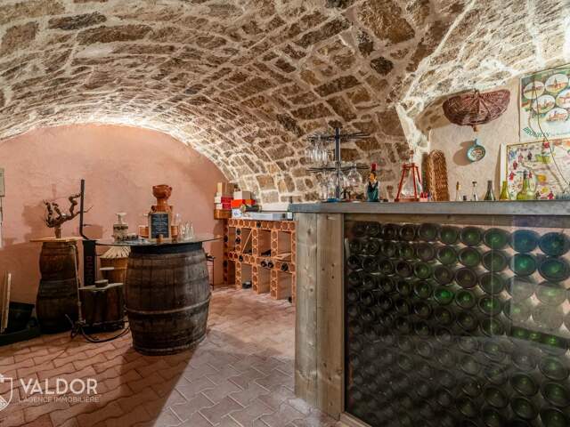 Maison à fort potentiel avec terrain constructible — photo du bien