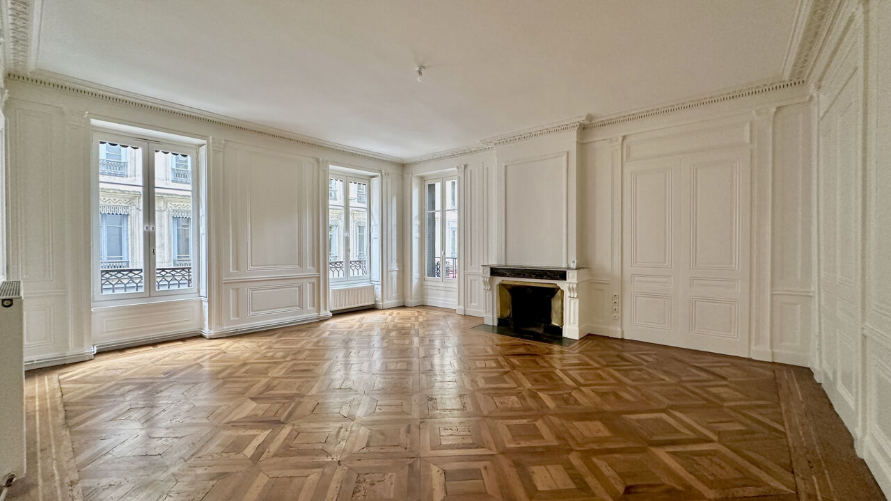 appartement 3 pièces 96 m2 à louer à Lyon 2 (69002)