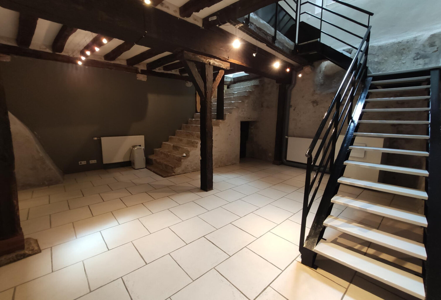 Maison atypique au coeur de la ville — photo 1